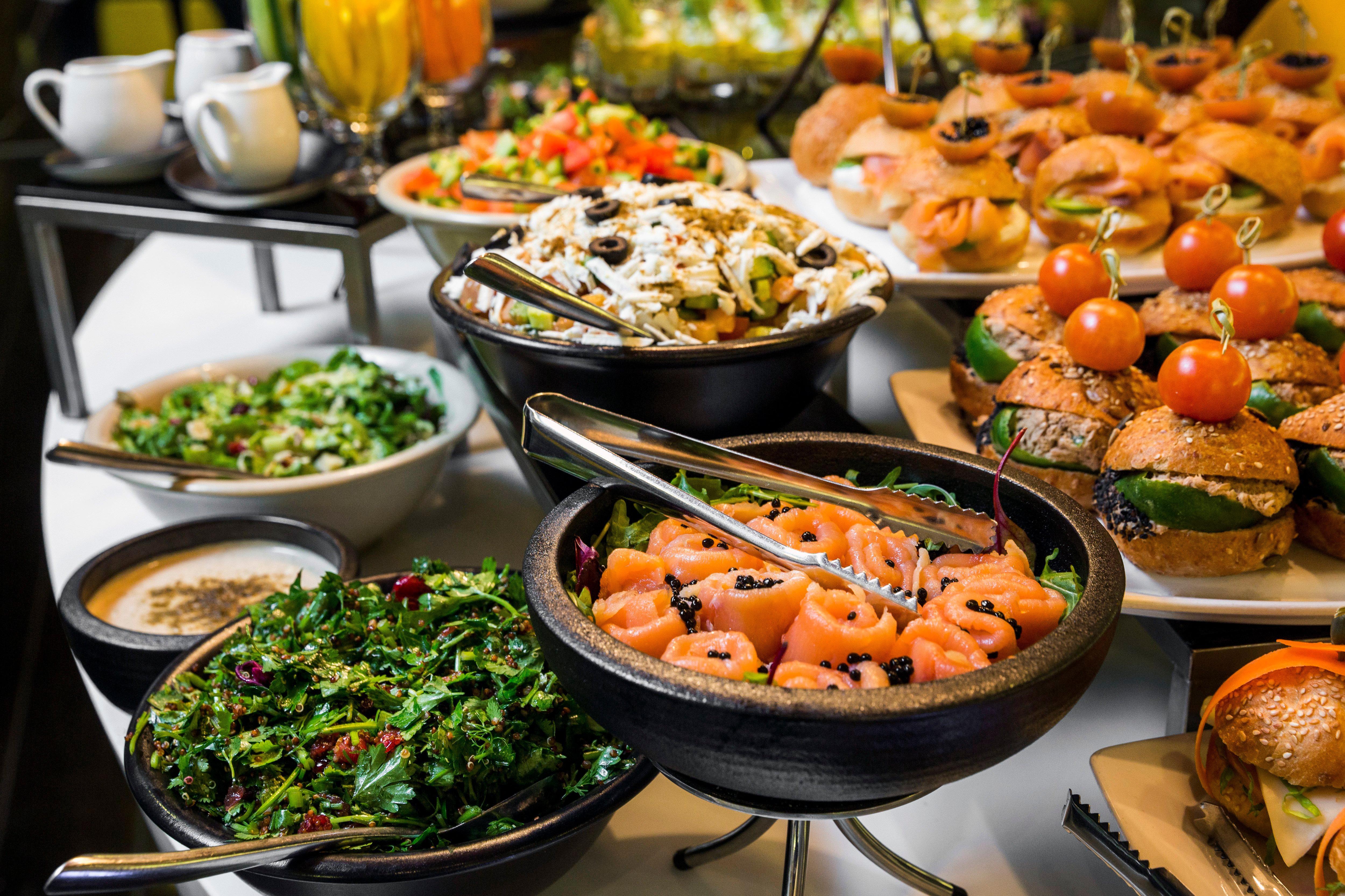 Crowne Plaza Tel Aviv City Center By Ihg Εξωτερικό φωτογραφία A buffet