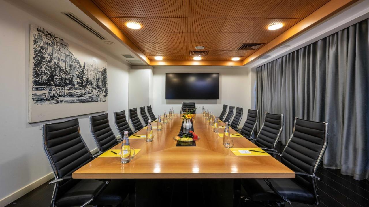 Crowne Plaza Tel Aviv City Center By Ihg Εξωτερικό φωτογραφία Boardroom at the National Portrait Gallery, London
