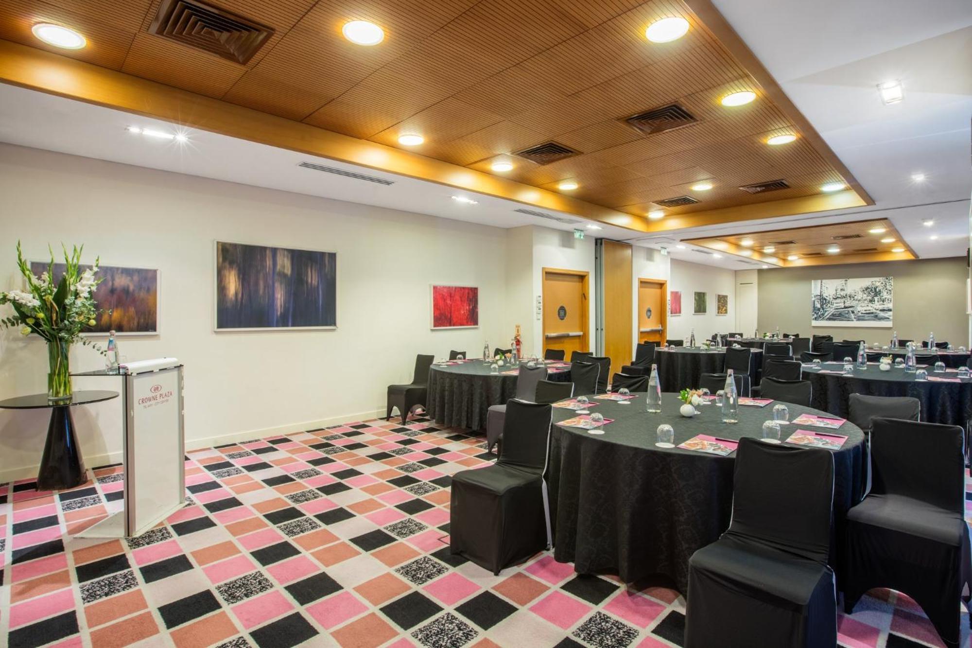 Crowne Plaza Tel Aviv City Center By Ihg Εξωτερικό φωτογραφία Meeting room