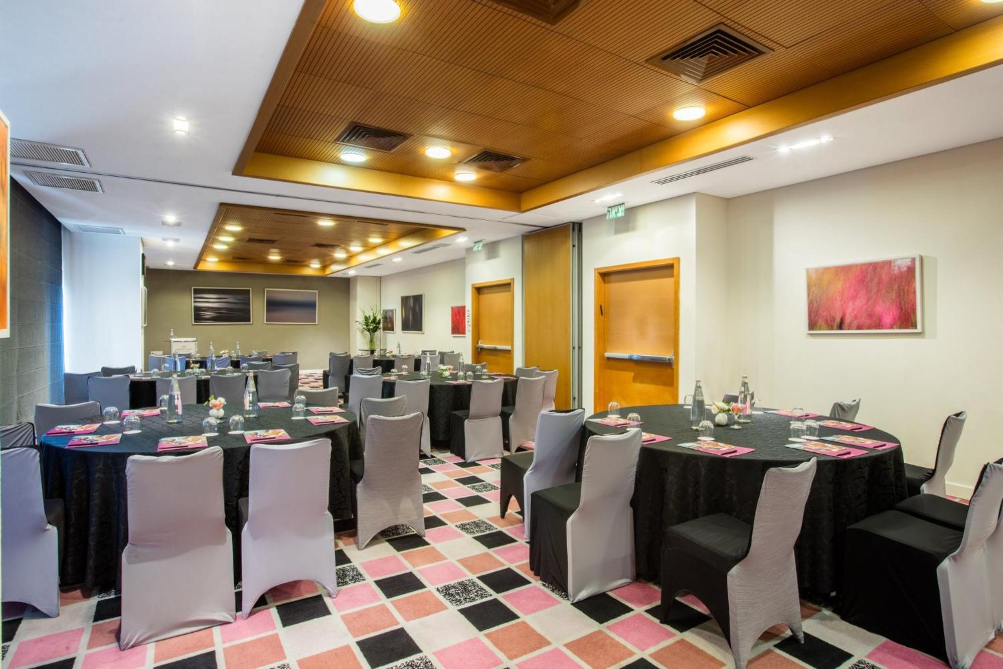Crowne Plaza Tel Aviv City Center By Ihg Εξωτερικό φωτογραφία Meeting room