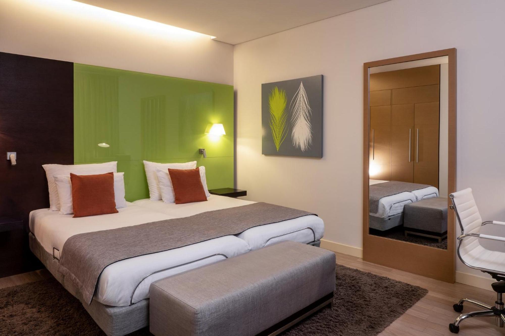 Crowne Plaza Tel Aviv City Center By Ihg Εξωτερικό φωτογραφία A room at the hotel